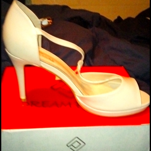 Highheels - Picture 1 of 1